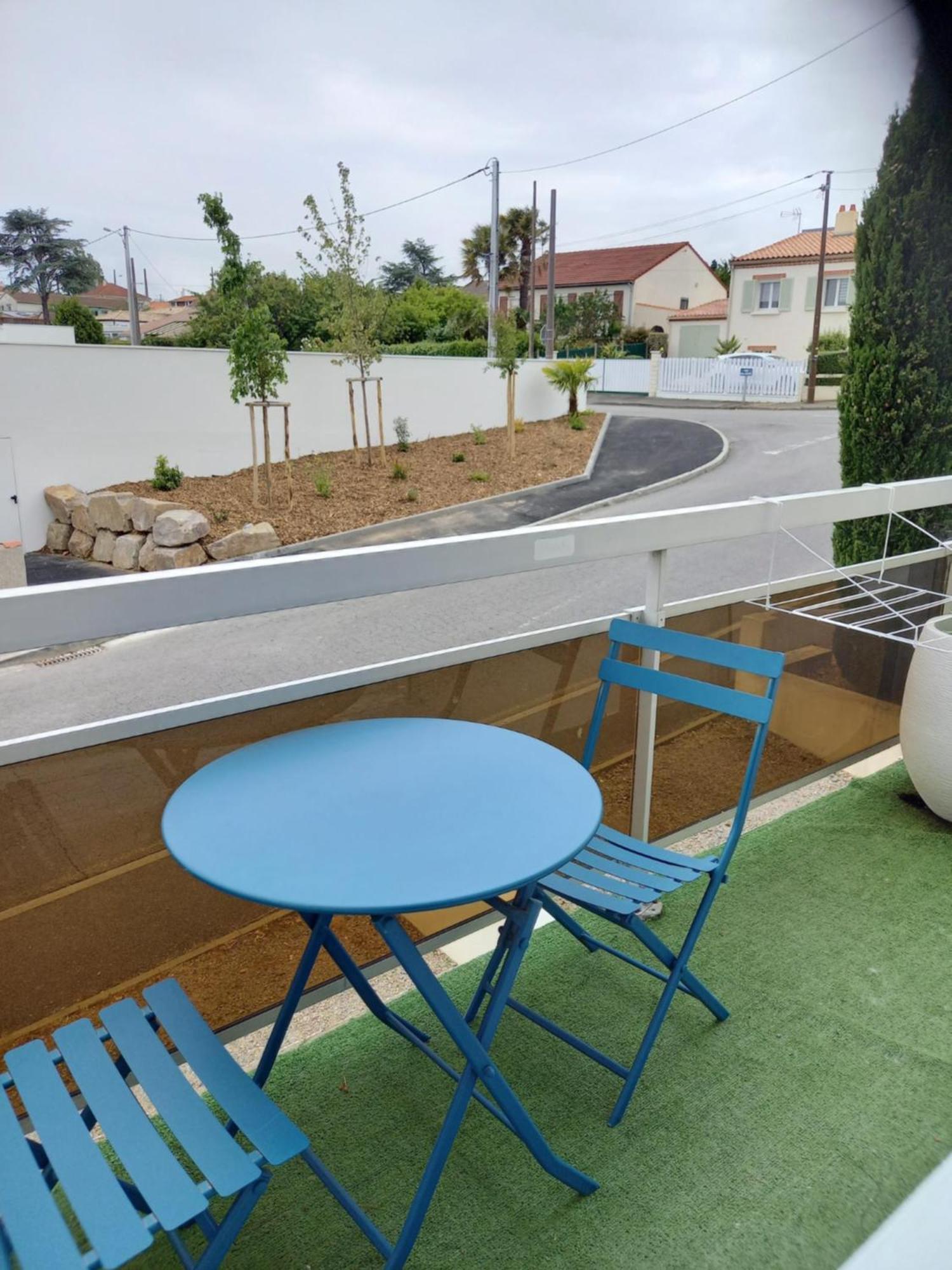 Maison Proche Du Centre Ville 波尔尼克 外观 照片